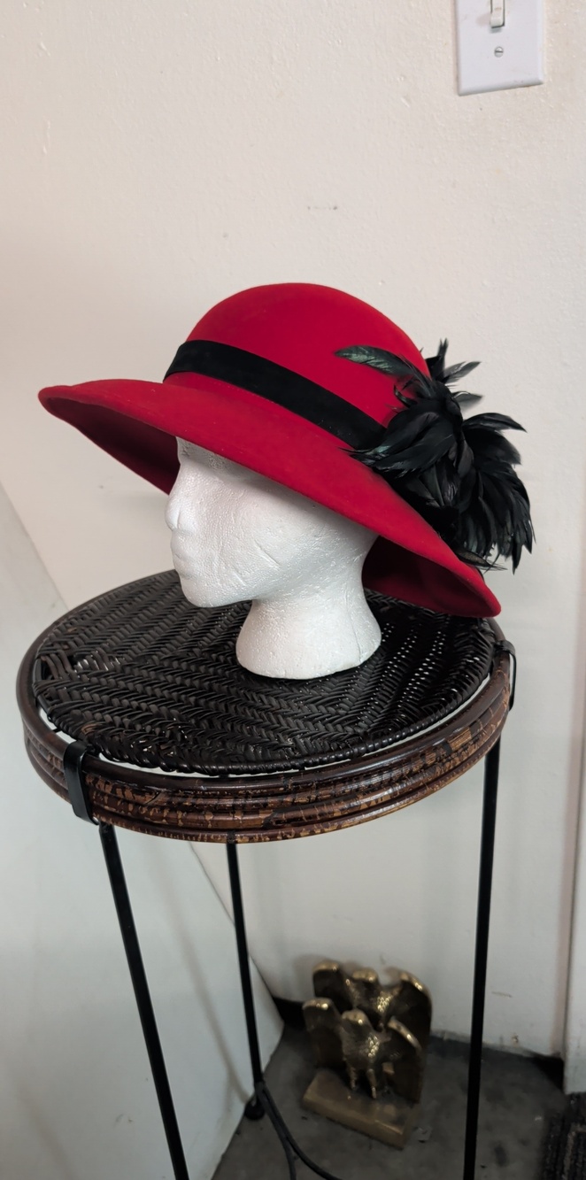 Vintage Hat-A-Tude Women's 100% Wool Red Hat